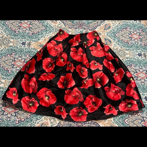 Christmas Outfit - Picture 3 of 7